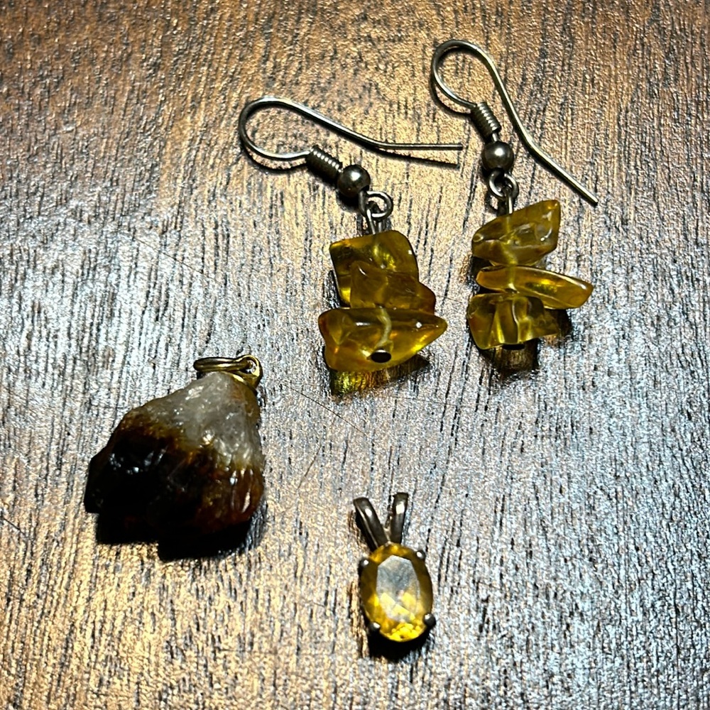 Citrine earrings and pendants - set of 3